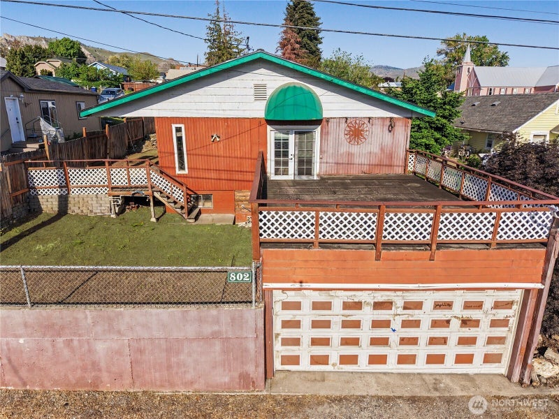 802 S Chelan Avenue