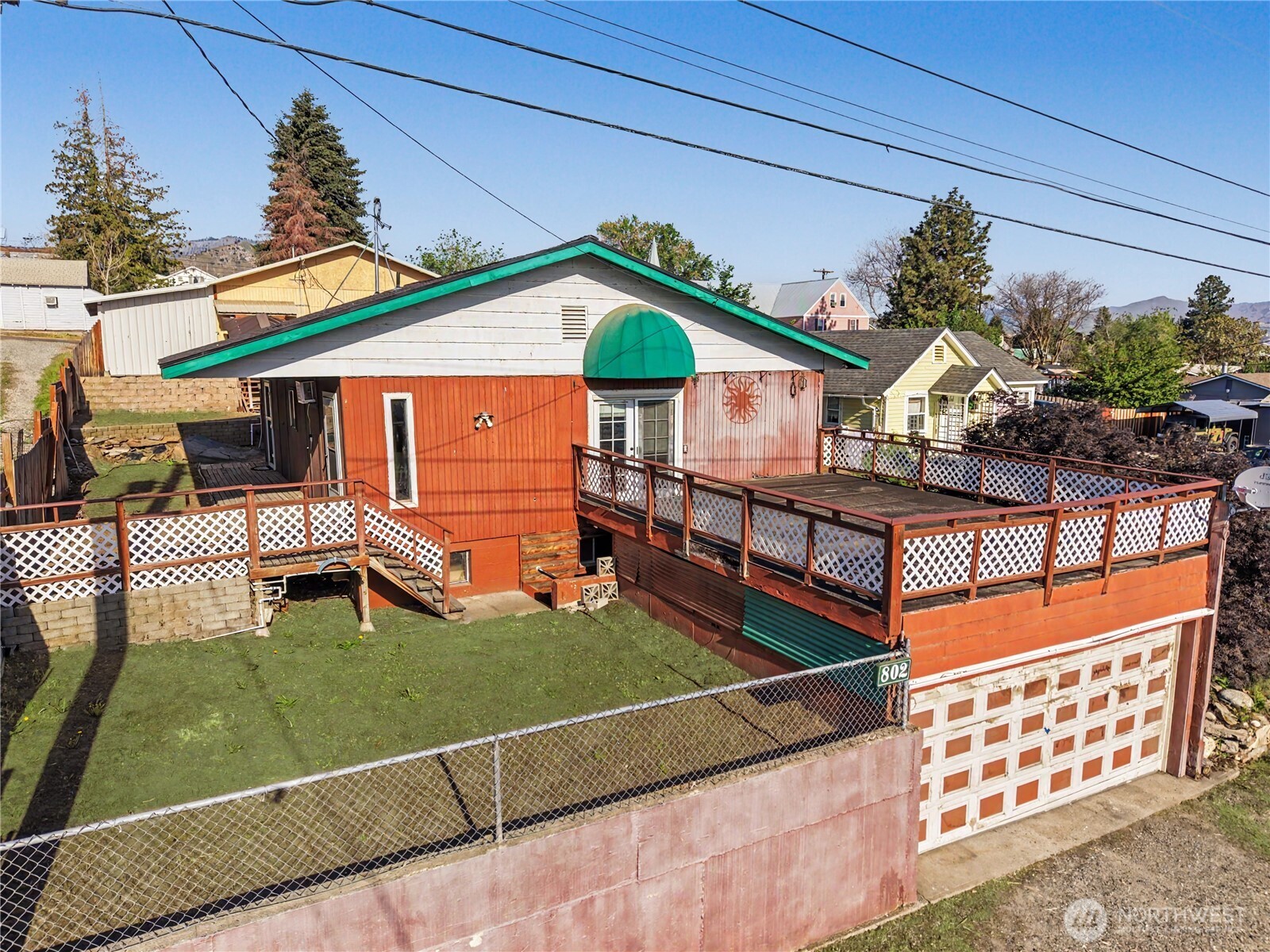 802 S Chelan Avenue