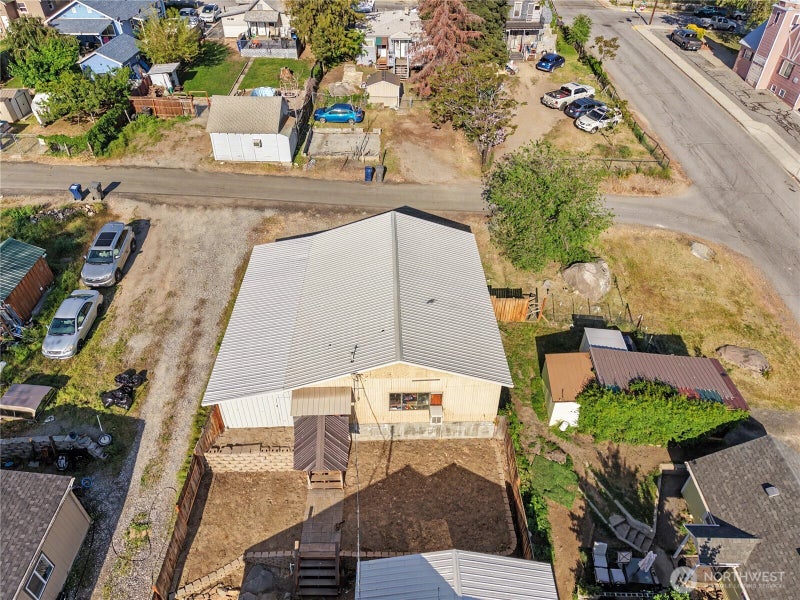 802 S Chelan Avenue