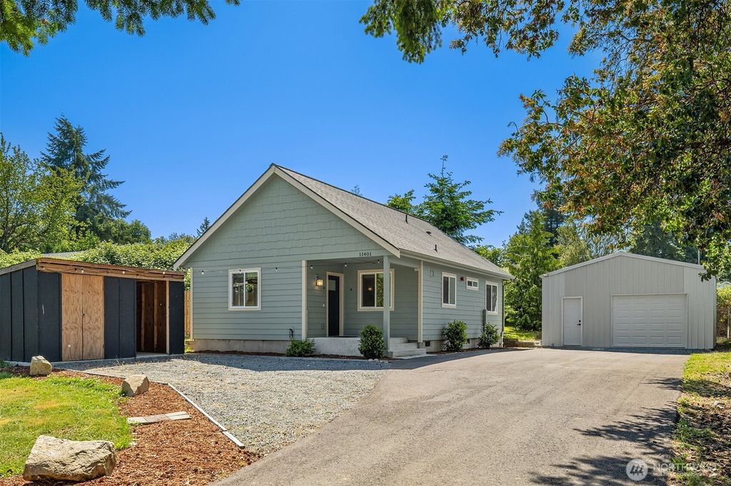 Photo of 11401 14th Avenue S, Seattle, WA 98168 (MLS # 2384341)