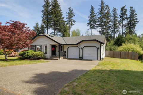 Photo of 6457 Crossing Place SW, Port Orchard, WA 98367 (MLS # 2518280)