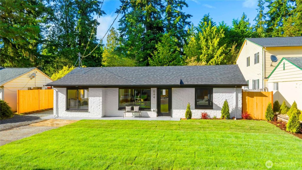 Photo of 544 N 167th Street, Shoreline, WA 98133 (MLS # 2356931)