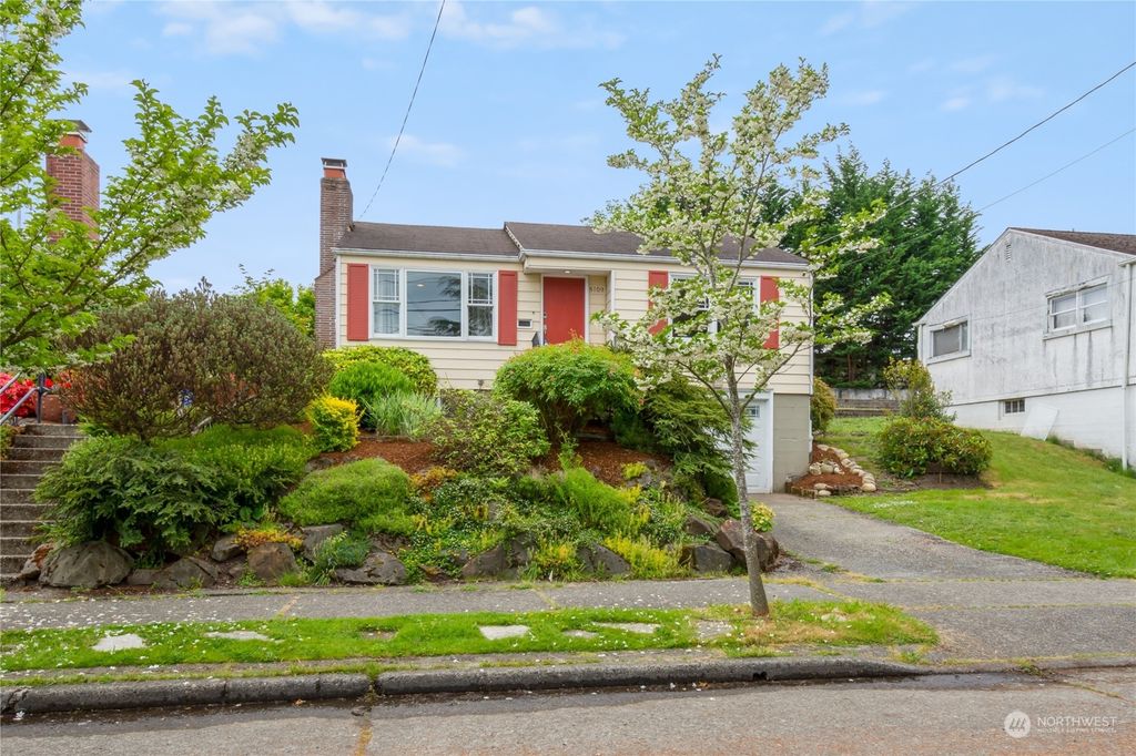Photo of 5109 S Findlay Street, Seattle, WA 98118 (MLS # 2068969)