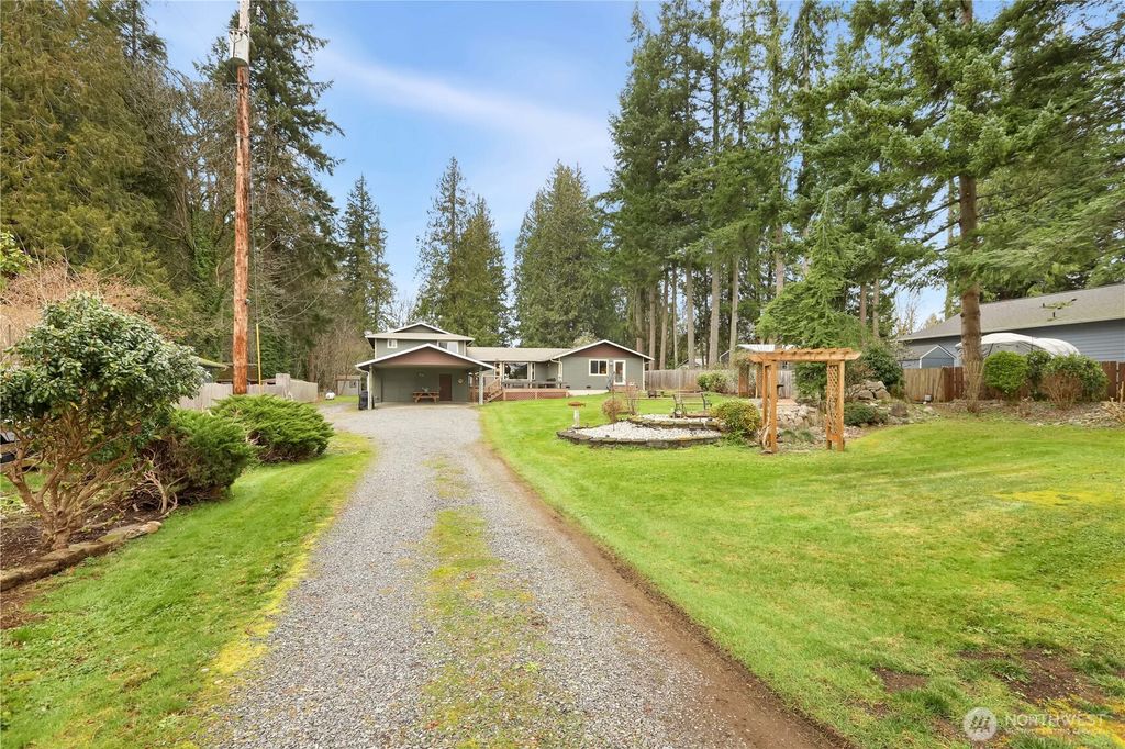 Photo of 2213 Lakewood Road, Arlington, WA 98223 (MLS # 2472126)