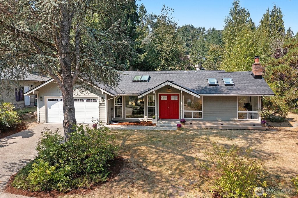 Photo of 2835 178th Avenue NE, Redmond, WA 98052 (MLS # 2429024)