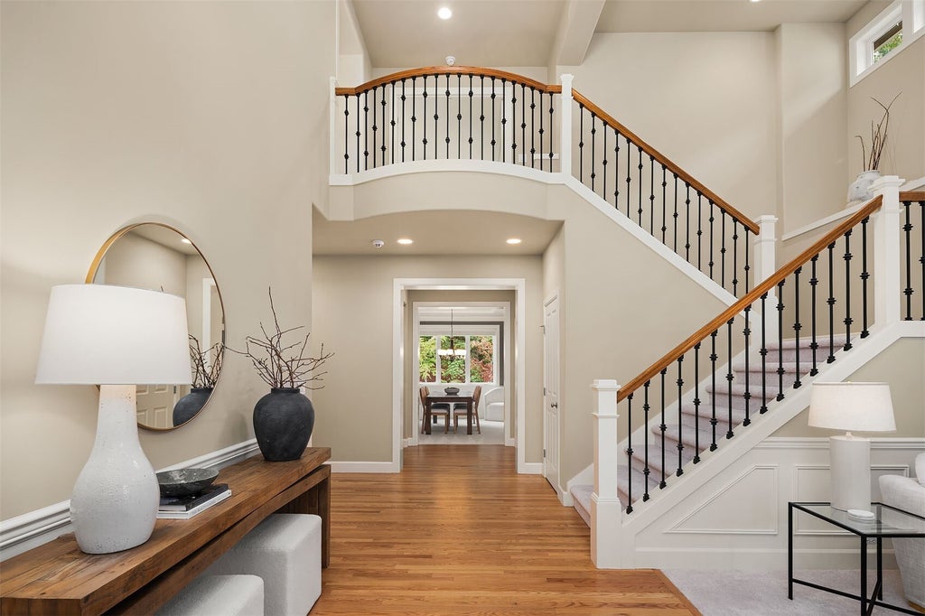 Photo of 2817 275th Avenue SE, Sammamish, WA 98075 (MLS # 2594673)