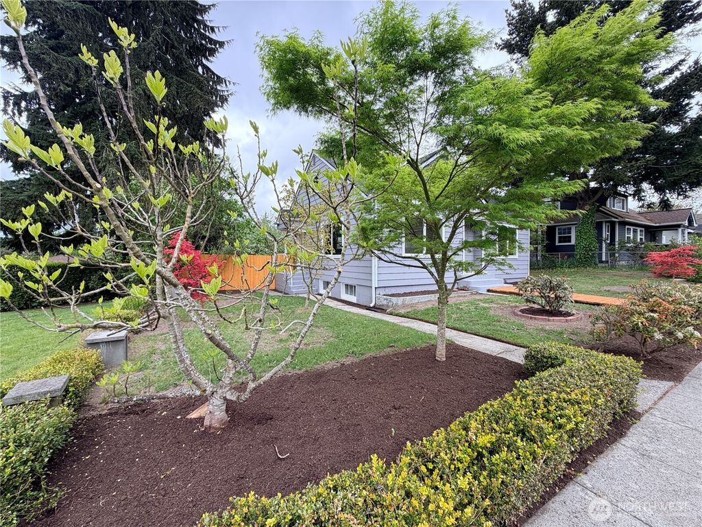 Photo of 1944 S Ash Street, Tacoma, WA 98405 (MLS # 2521989)
