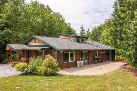 Photo of 25451 Lake Cavanaugh Road, Mount Vernon, WA 98274 (MLS # 2422601)