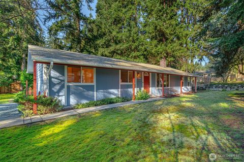 Photo of 13808 Cascadian Way, Everett, WA 98208 (MLS # 2478322)