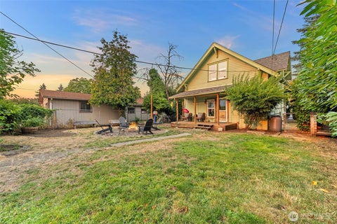 Photo of 1315 Oxford Ave AVE, Centralia, WA 98531 (MLS # 2565171)