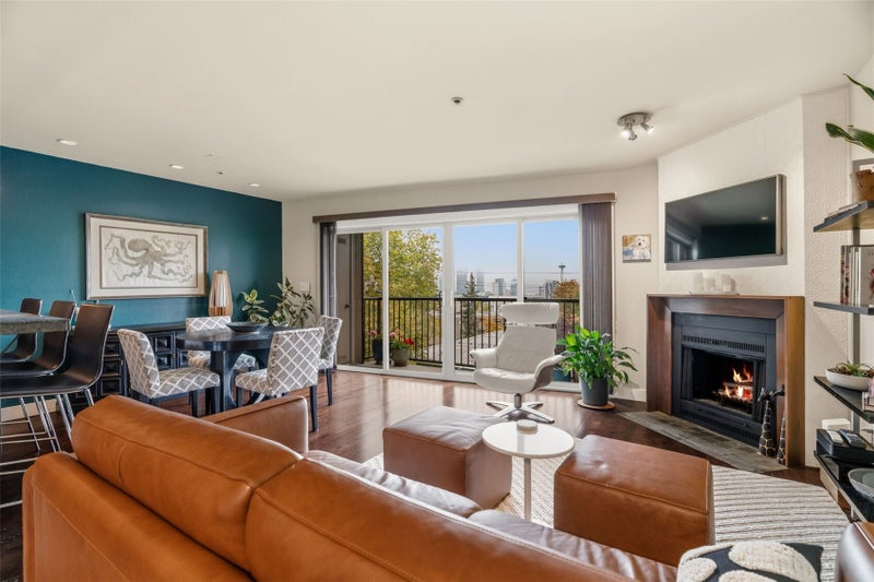 511 E Roy Street 409