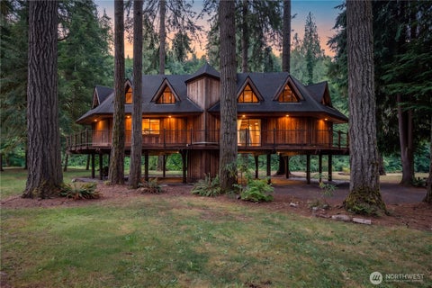 Photo of 211 LaVerne Drive, Kalama, WA 98625 (MLS # 2548509)