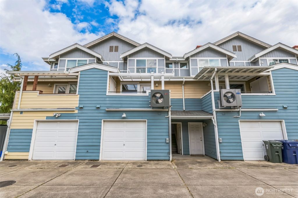 Photo of 1124 S 23rd Street, Tacoma, WA 98405 (MLS # 2461475)
