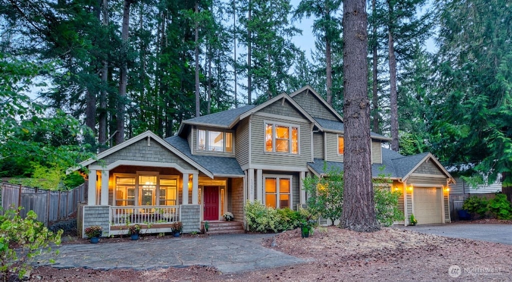 Photo of 18520 26th Avenue NE, Lake Forest Park, WA 98155 (MLS # 2575778)