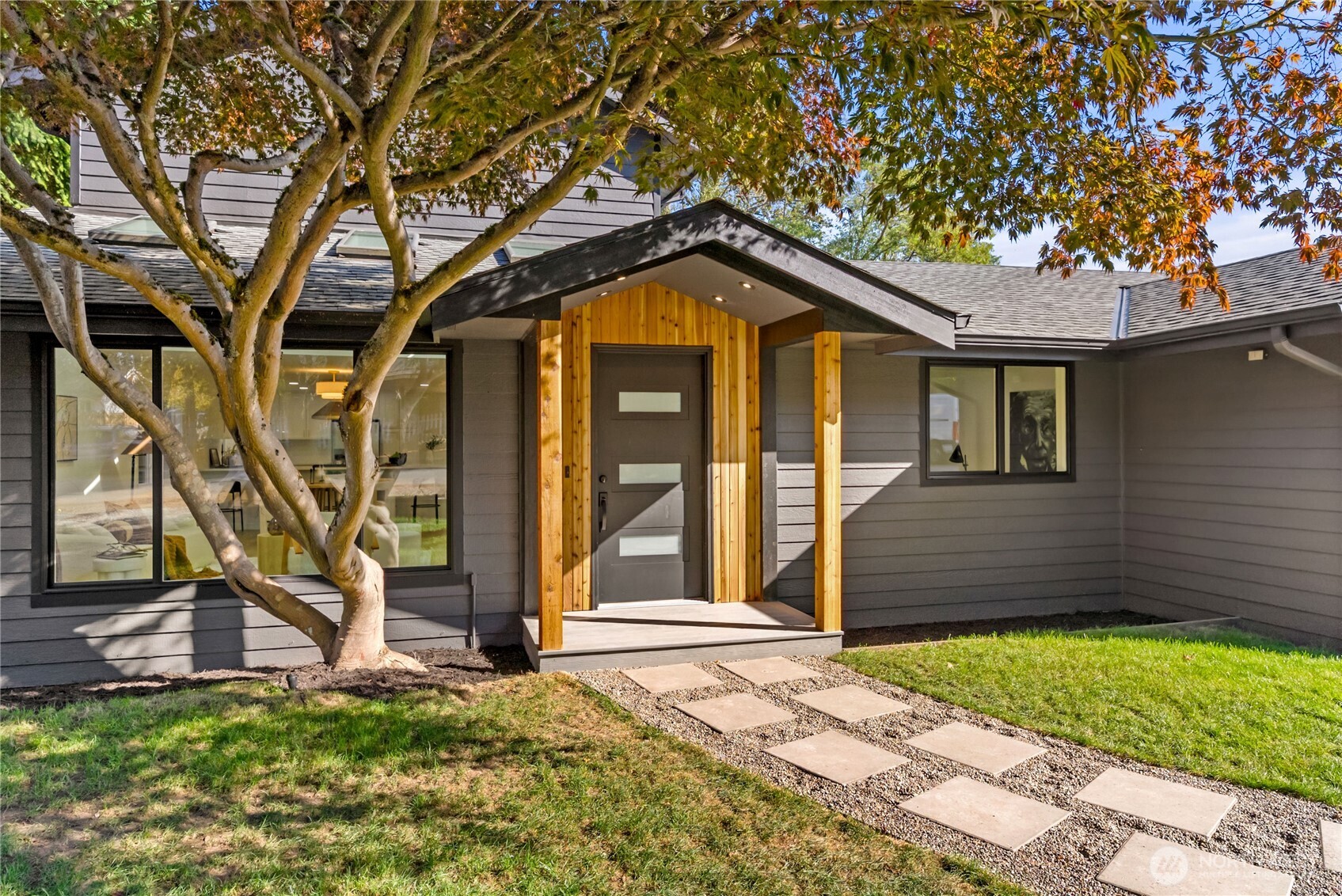 18542 Stone Avenue N