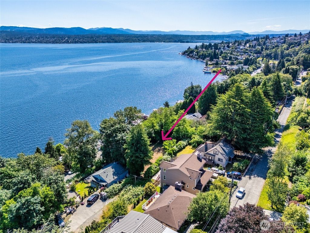 Photo of 97 xx Arrowsmith Avenue S, Seattle, WA 98118 (MLS # 2370040)