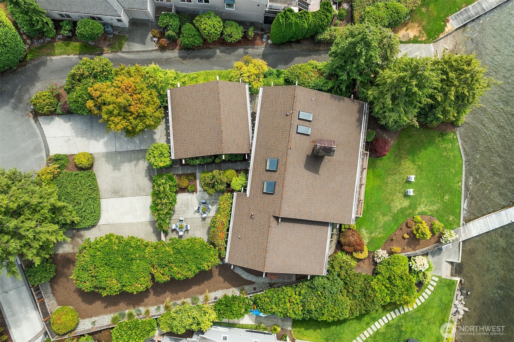 4723 Lakehurst Lane