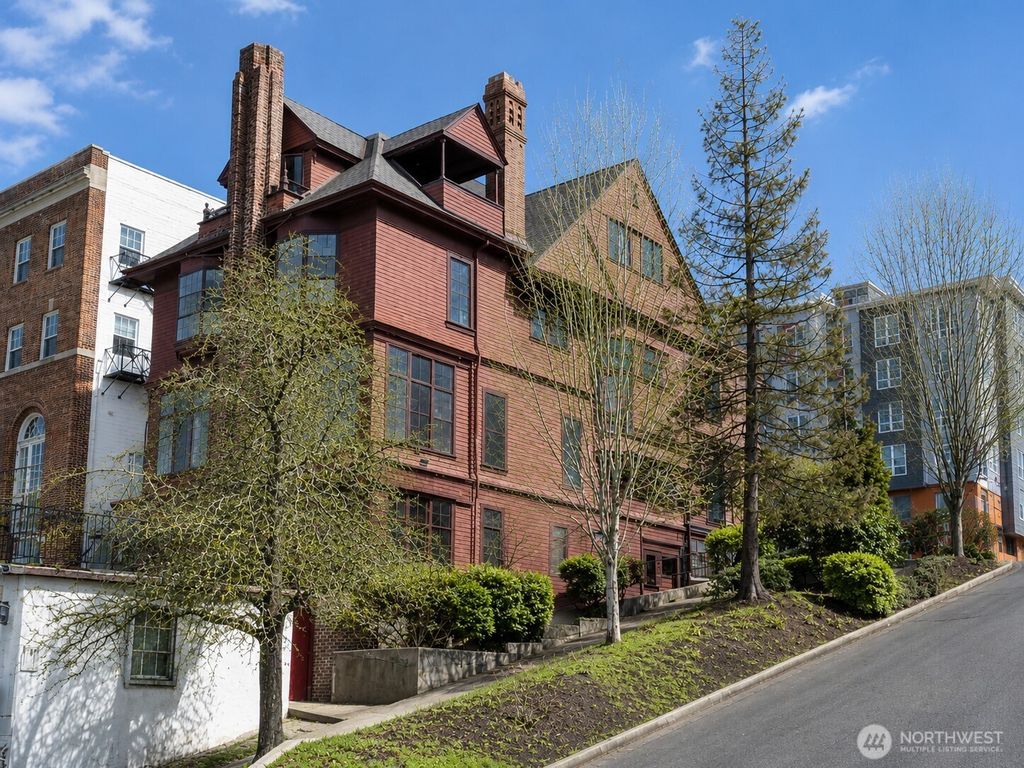 Photo of 401 Broadway, Tacoma, WA 98402 (MLS # 2530493)