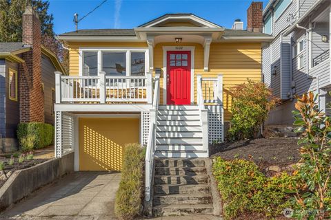 Photo of 1022 NE 69th Street, Seattle, WA 98115 (MLS # 2441118)