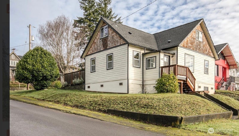 402 Burleigh