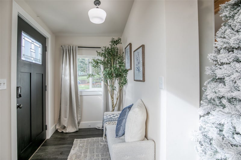 402 Burleigh