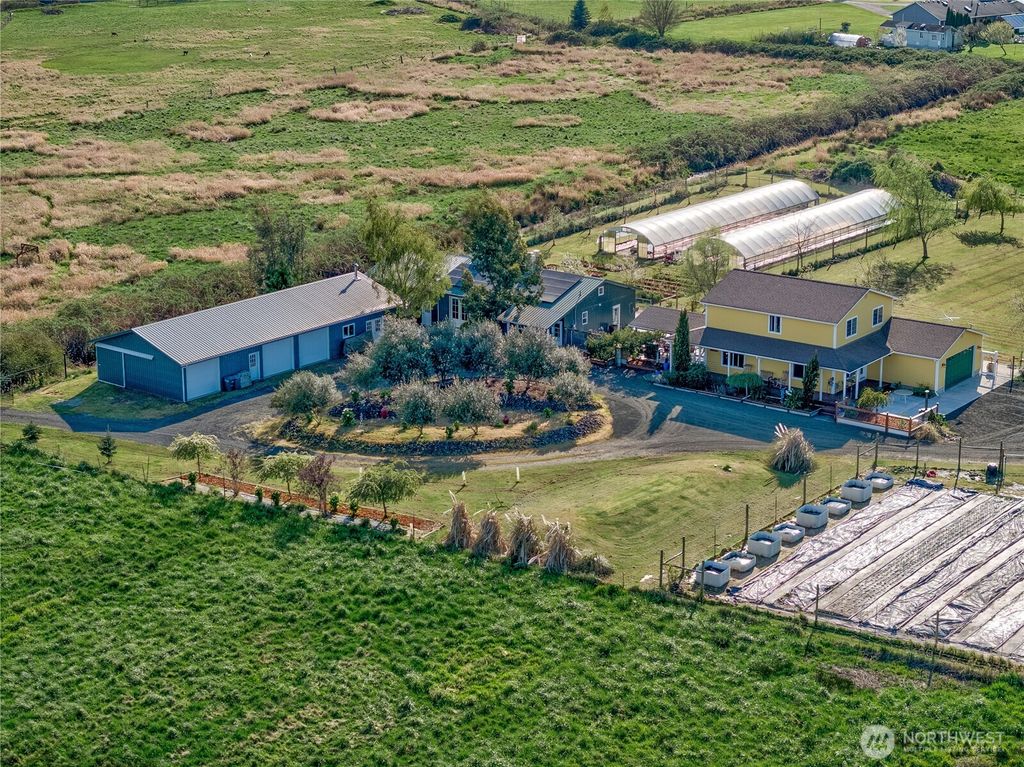 Photo of 31 Blue Skies Lane, Cathlamet, WA 98612 (MLS # 2518653)