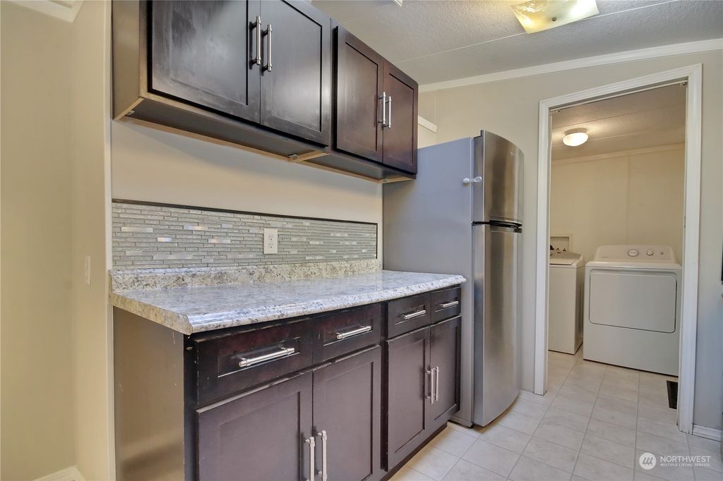 listing image 9365366148928754684