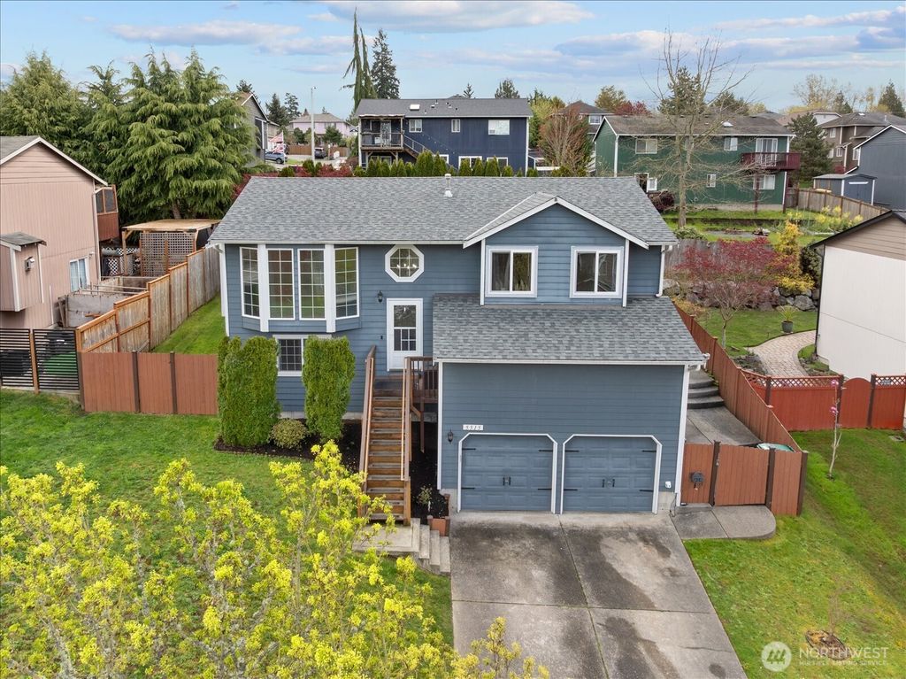 Photo of 5515 78th Avenue NE, Marysville, WA 98270 (MLS # 2503917)