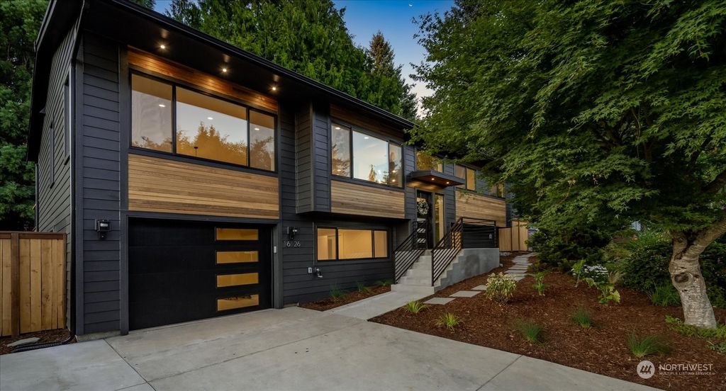 Photo of 16126 NE 98th Street, Redmond, WA 98052 (MLS # 2139245)