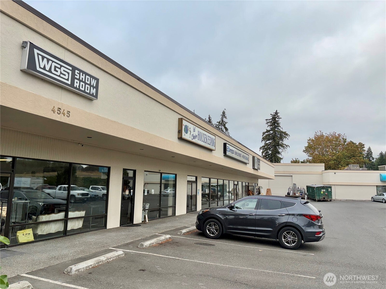4545 Auto Center Way