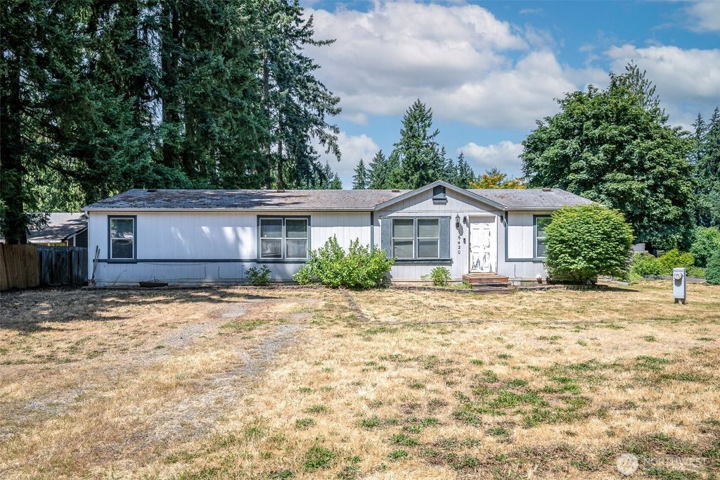 Photo of 16420 SE 269th Street SE, Covington, WA 98042 (MLS # 2401910)