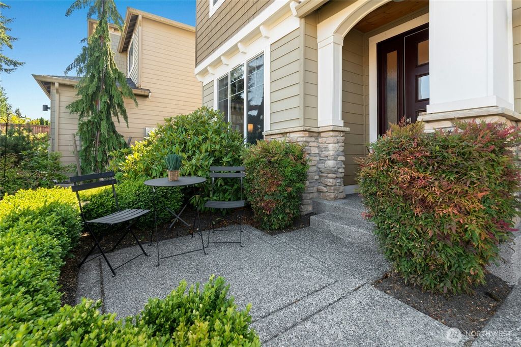Photo of 15414 7TH Place W, Lynnwood, WA 98087 (MLS # 2419921)