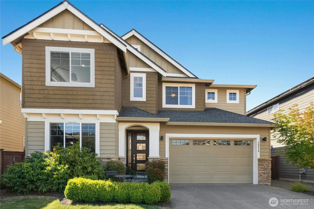 Photo of 15414 7TH Place W, Lynnwood, WA 98087 (MLS # 2419921)