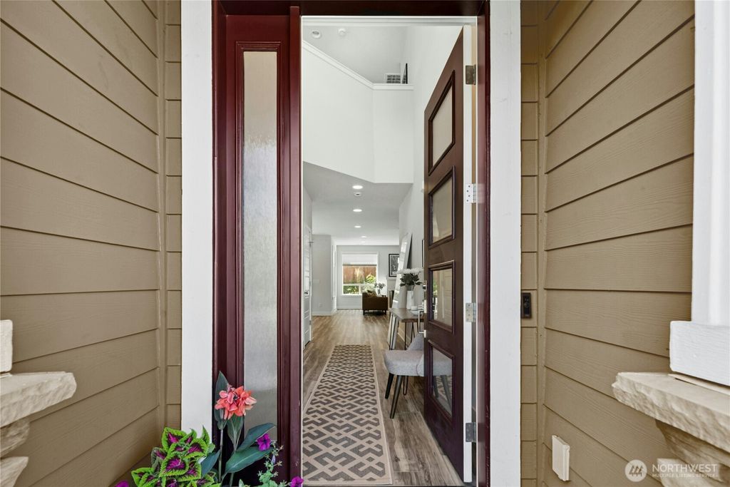 Photo of 15414 7TH Place W, Lynnwood, WA 98087 (MLS # 2419921)