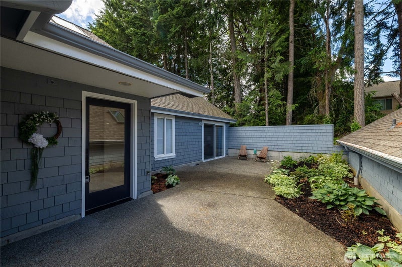 3810 100th Street