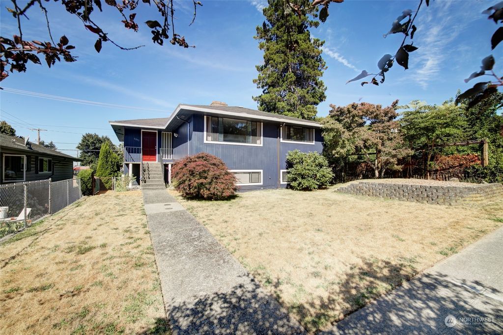Photo of 6051 42nd Avenue SW, Seattle, WA 98136 (MLS # 1999595)