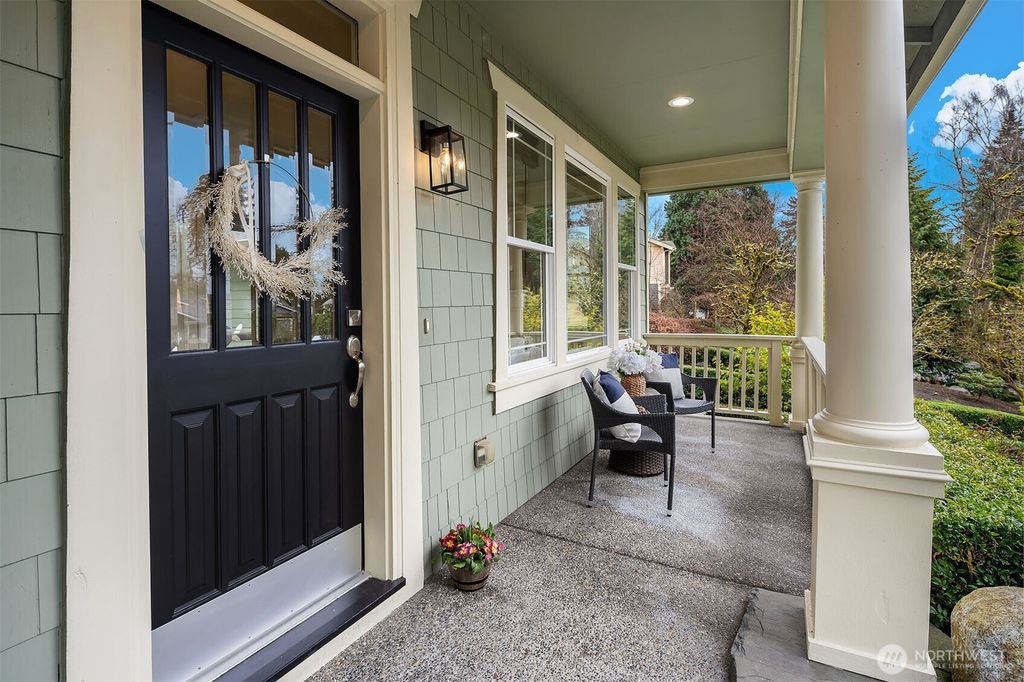 Photo of 3050 125th Avenue NE, Bellevue, WA 98005 (MLS # 2335459)