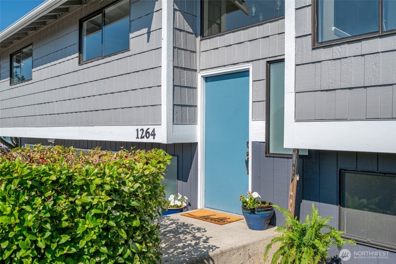 1264 Eagle Crest Drive