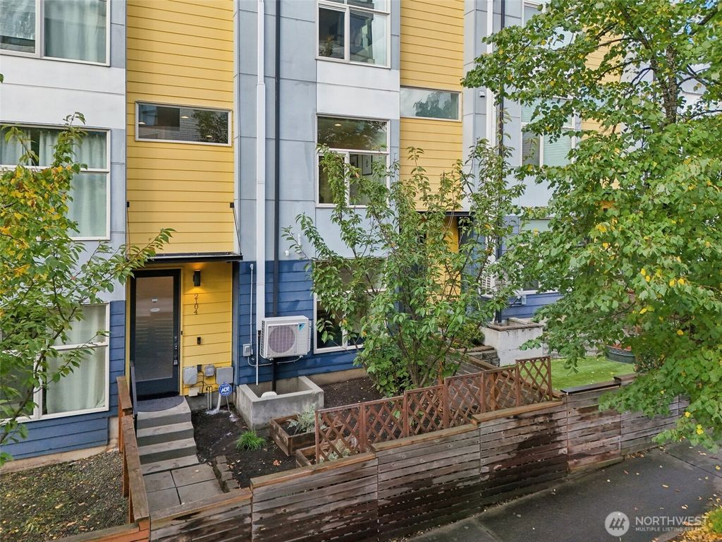 Photo of 2104 S Massachusetts Street, Seattle, WA 98144 (MLS # 2332505)
