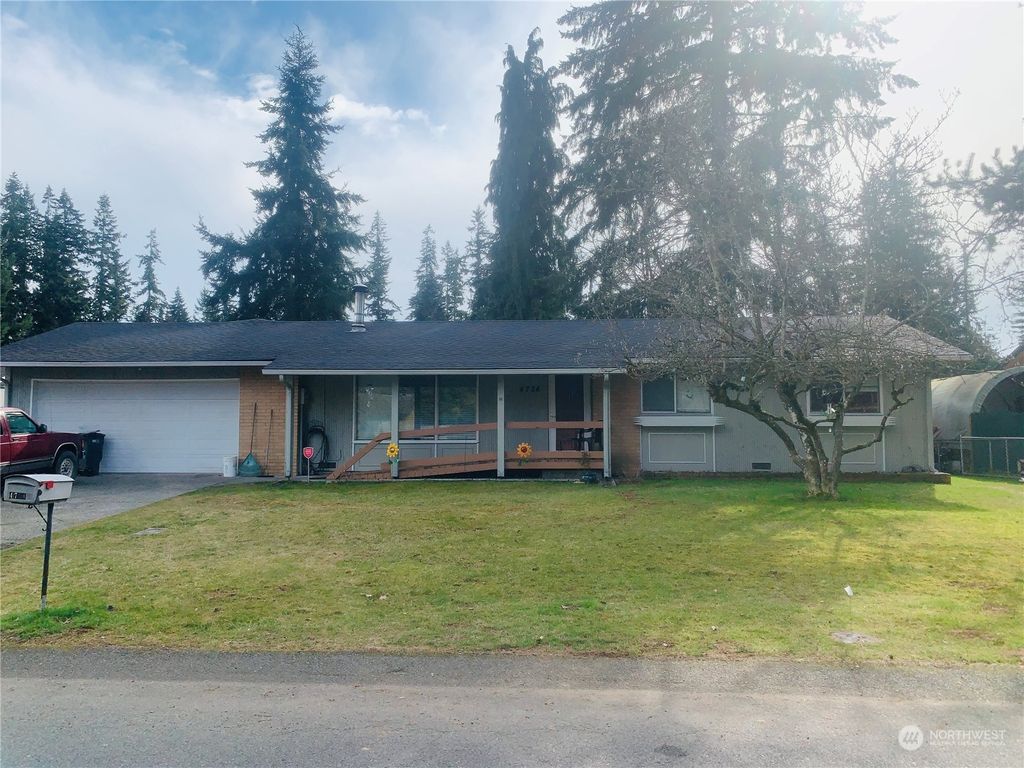 Photo of 4724 123rd Place NE, Marysville, WA 98271 (MLS # 2042270)