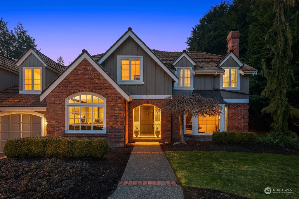 Photo of 6707 223rd Avenue NE, Redmond, WA 98053 (MLS # 2036558)