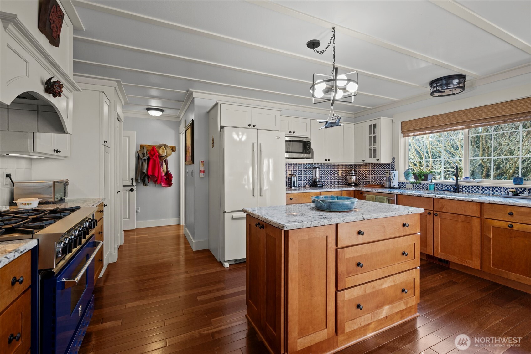 Anacortes, Washington, 98221, United States, 3 Bedrooms Bedrooms, ,2 BathroomsBathrooms,Residential,Active,2022122