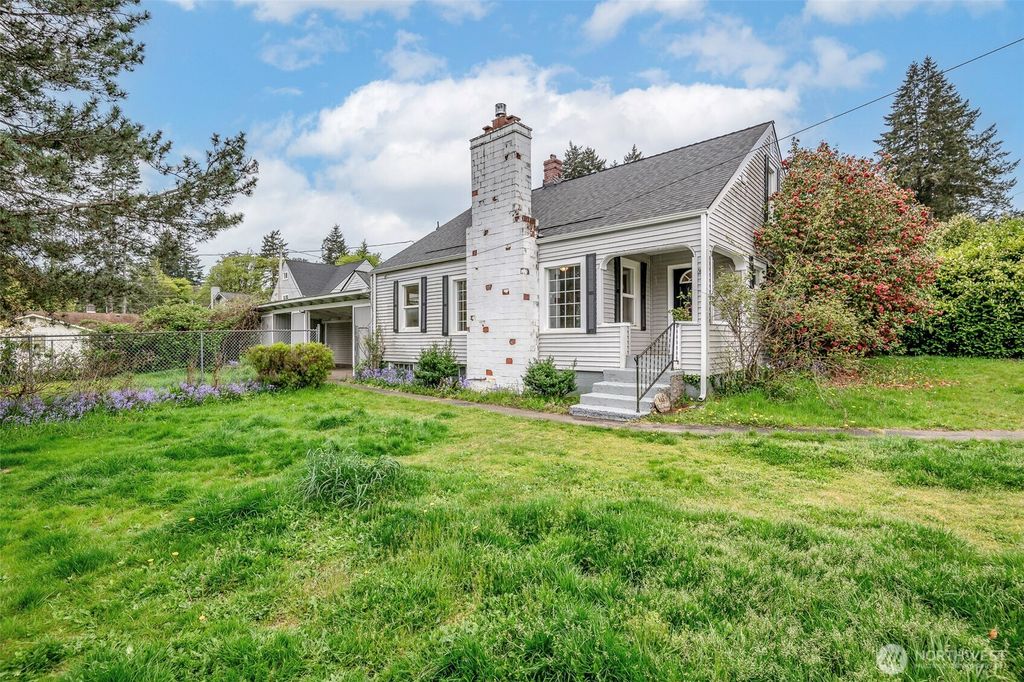 Photo of 505 W Harvard Avenue, Shelton, WA 98584 (MLS # 2512286)