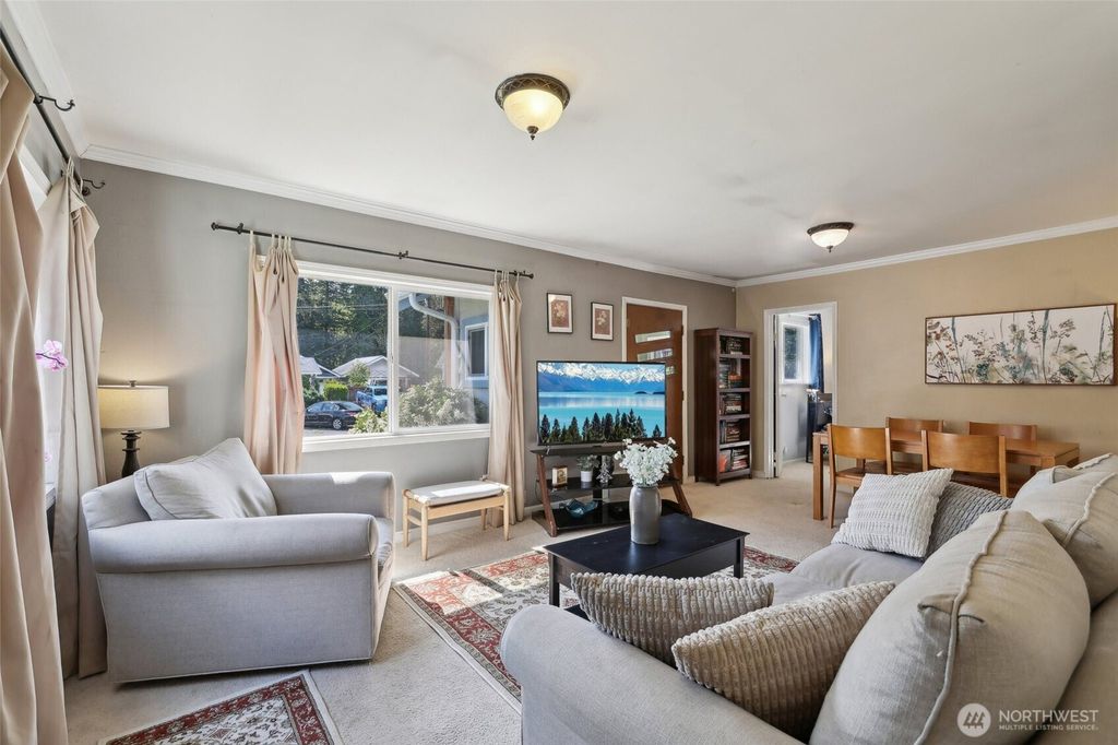 Photo of 8546 381st Place SE, Snoqualmie, WA 98065 (MLS # 2353363)