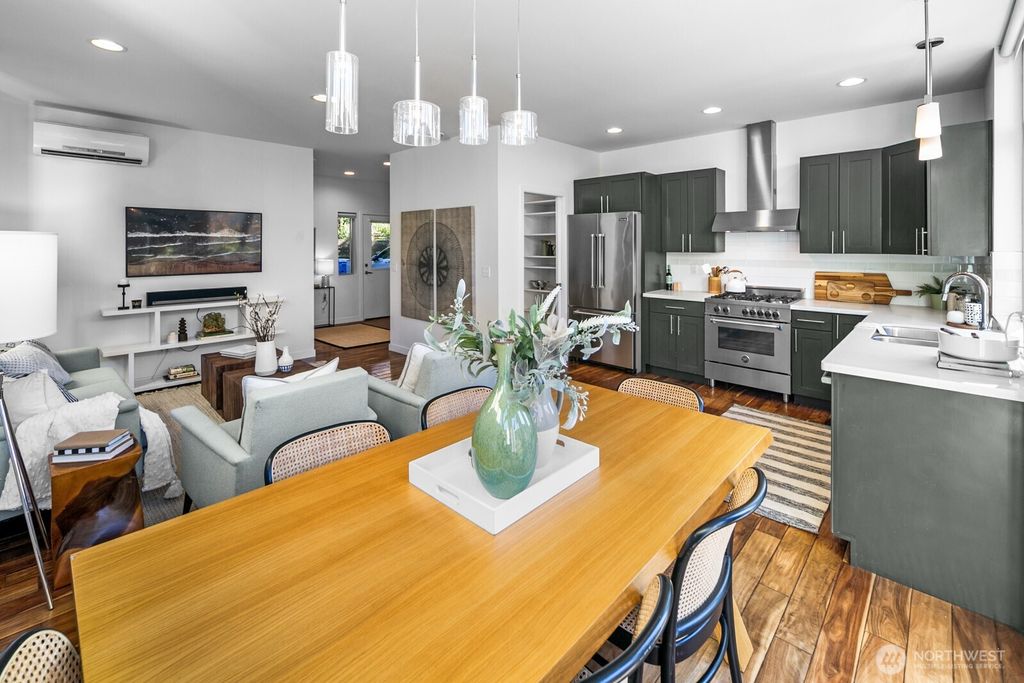 Photo of 2808 14th Avenue W #B, Seattle, WA 98119 (MLS # 2444830)