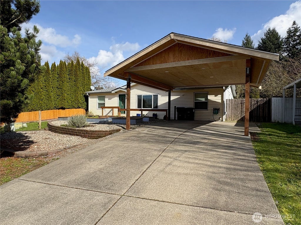 Photo of 4332 Lakeview Court, Lacey, WA 98503 (MLS # 2565795)