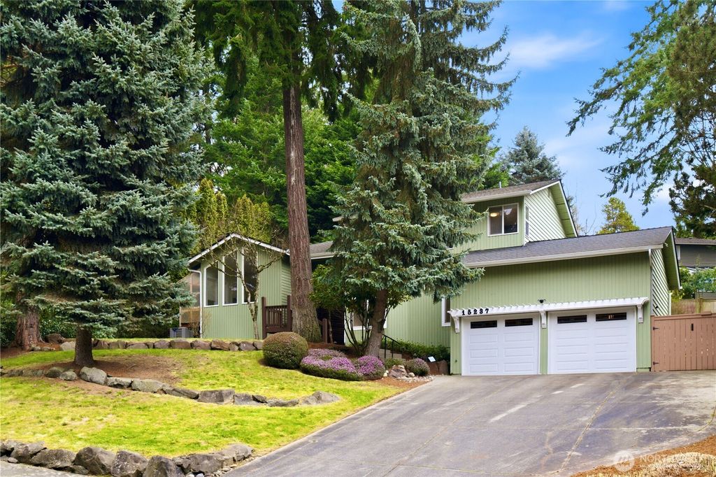 Photo of 15237 SE 48th Drive, Bellevue, WA 98006 (MLS # 2485992)