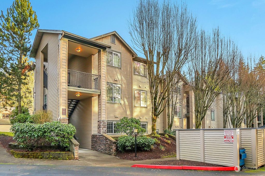 Photo of 25025 SE Klahanie Boulevard #J101, Sammamish, WA 98029 (MLS # 2316097)