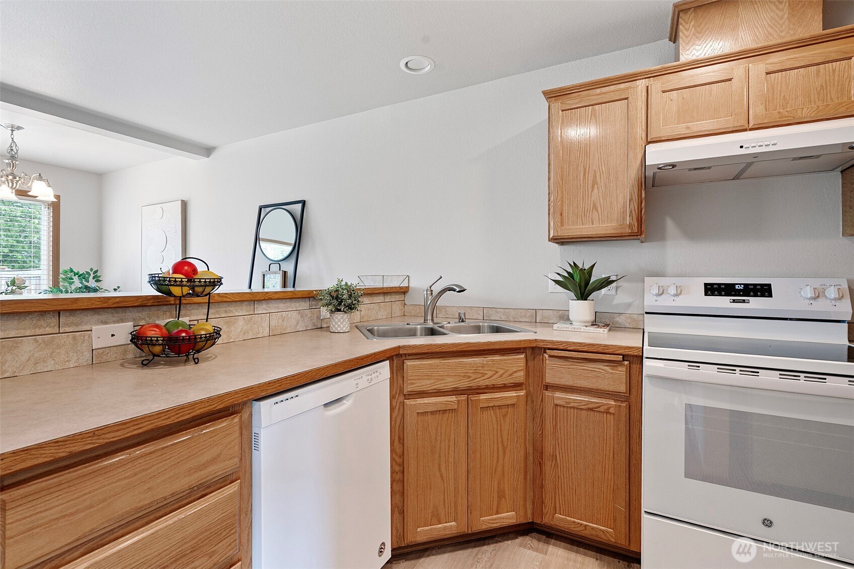 16303 Park Avenue S 1-2