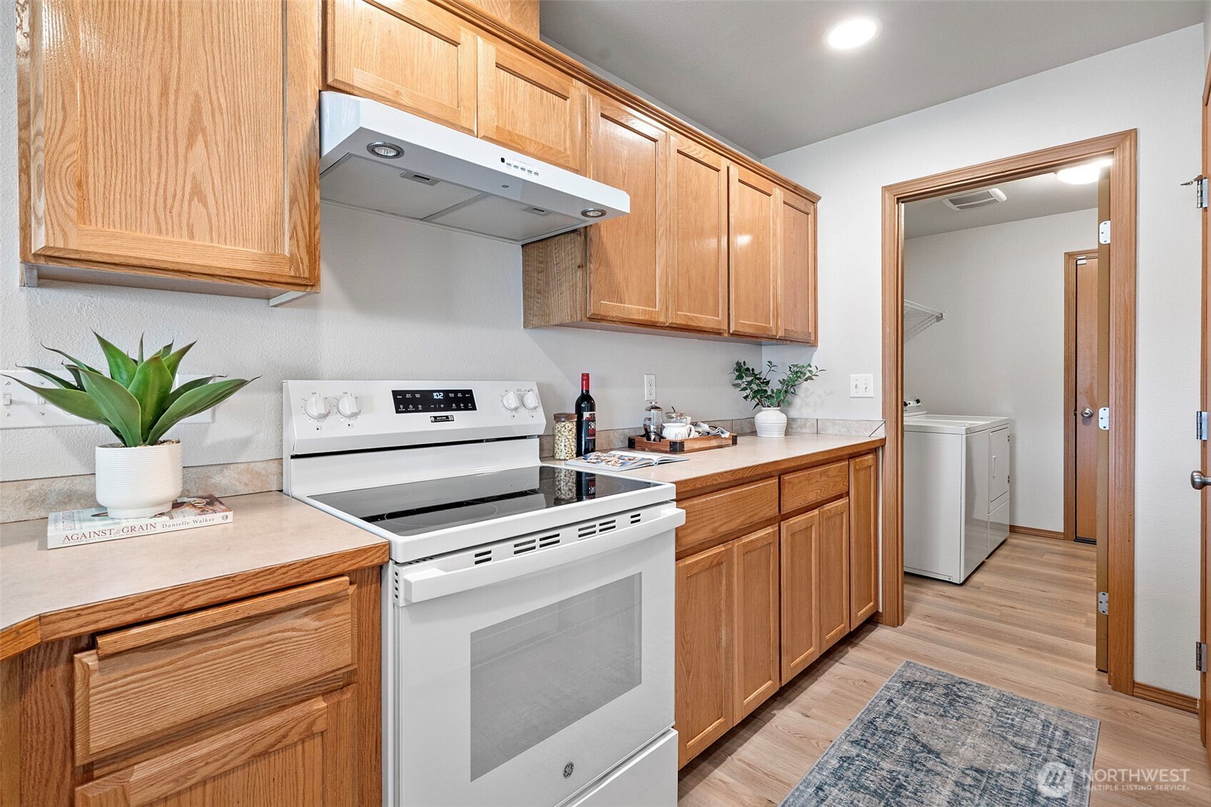 16303 Park Avenue S 1-2